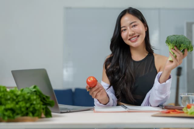 Can AI Plan a Week of Meals for $50? Here's What Happened When I Tried